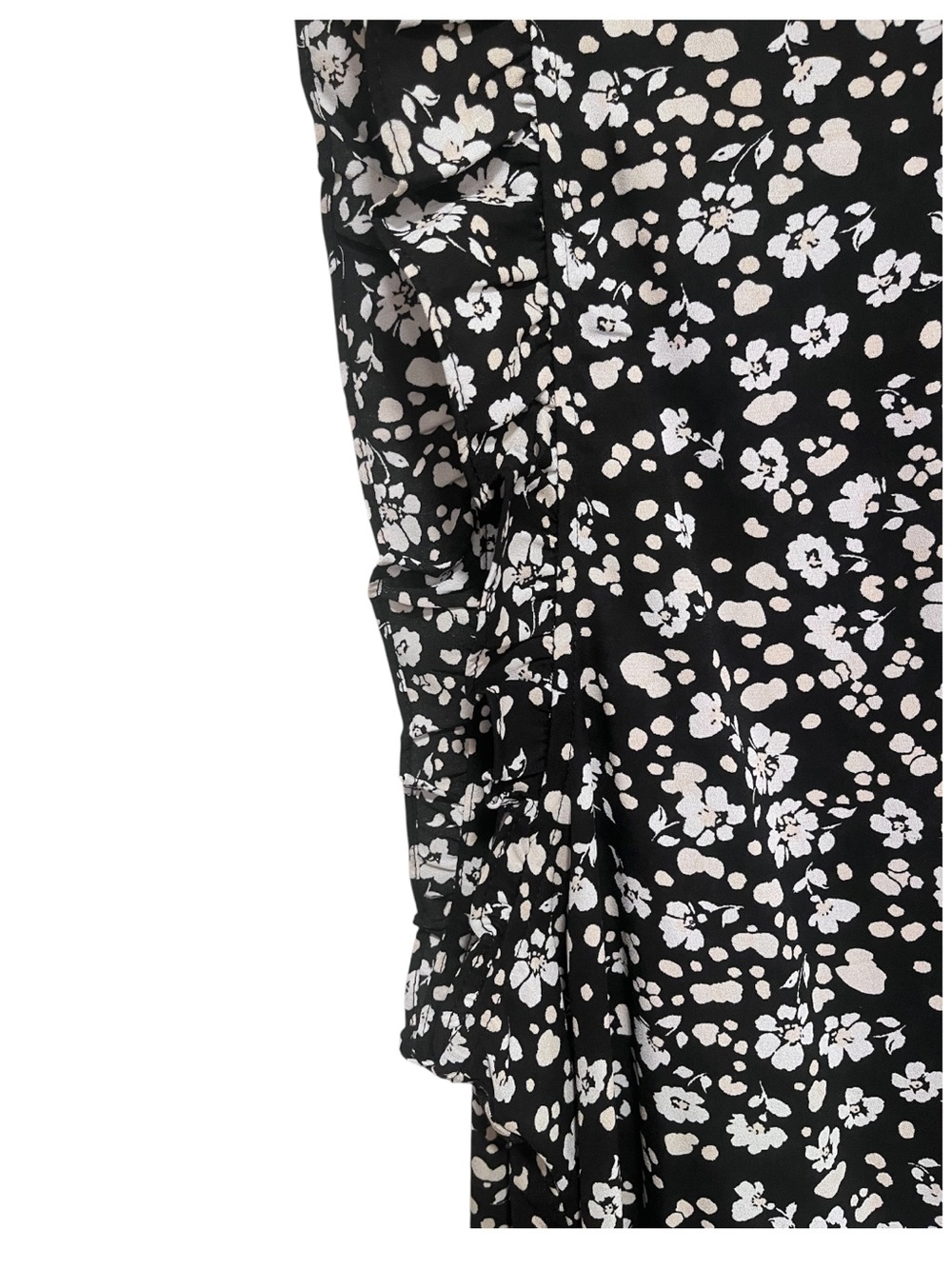 Ann Taylor Factory XXL Black White Floral Ruffle Neck Sleeveless Blouse - Picture 3 of 8